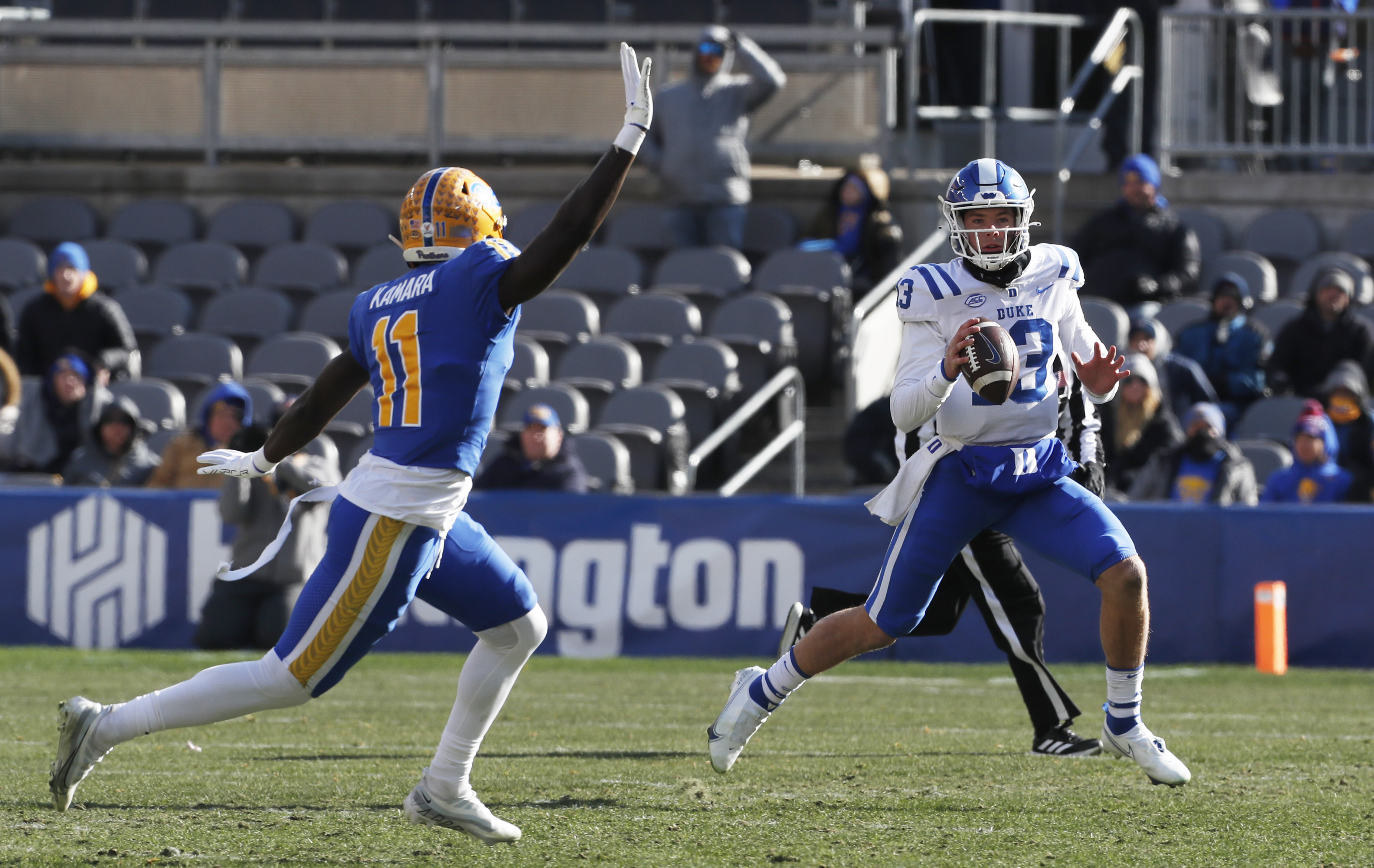 On November 19, 2022, Pitt linebacker Bangally Kamara was in pursuit of Duke quarterback Riley Leonard.